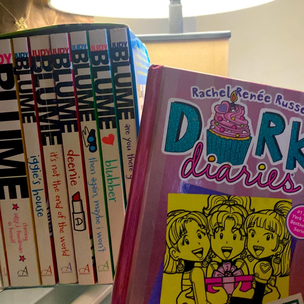 8 set of Judy Blume books with dork diaries #13 book